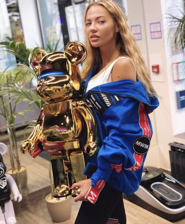 Блогер Анастасия Абрамова Блогер Анастасия Абрамова