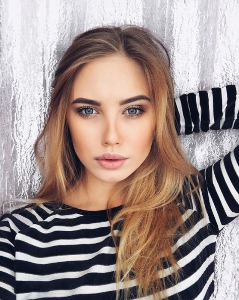 Блоггер Арина Тарчуткина Блоггер Арина Тарчуткина