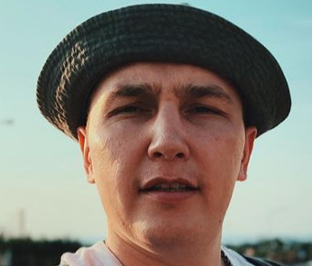 Блогер pycckii Блогер pycckii