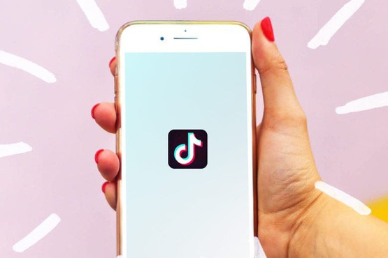 Красная ковровая дорожка TikTok Красная ковровая дорожка TikTok