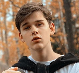 Блогер Дмитрий Маров Блогер Дмитрий Маров