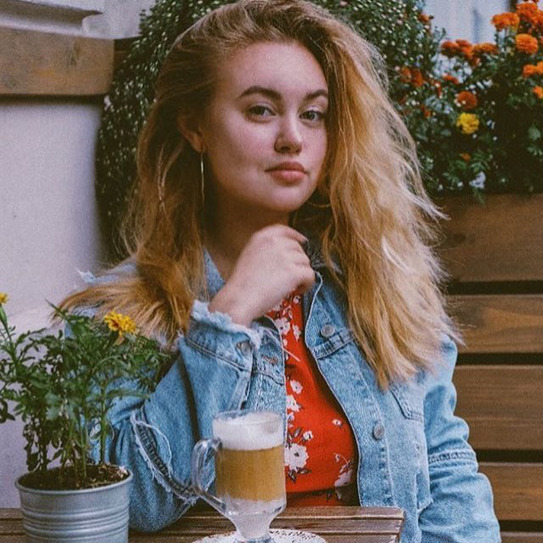 Блогер Яна Титова Блогер Яна Титова