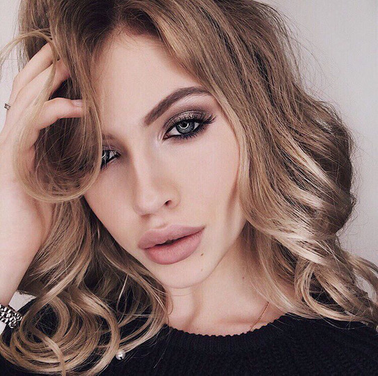 Блогер Дарина Хлебникова Блогер Дарина Хлебникова