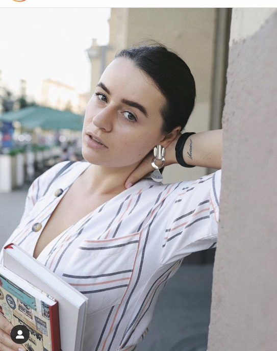 Блогер Анна Хворост Блогер Анна Хворост
