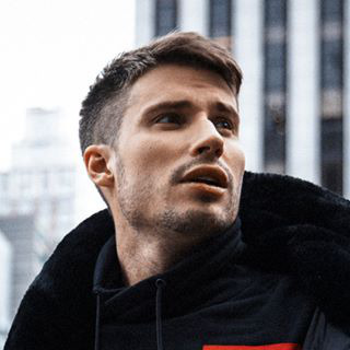 Блогер Андрей Задачин Блогер Андрей Задачин