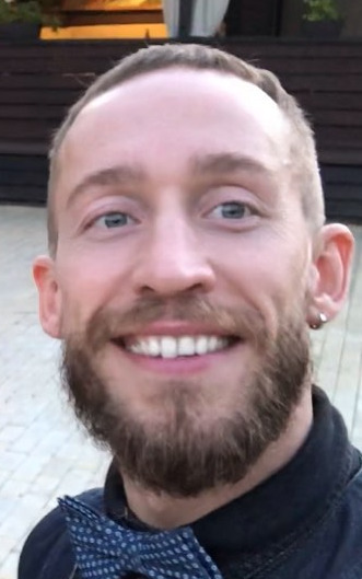 Блогер mr.adamdancer Блогер mr.adamdancer