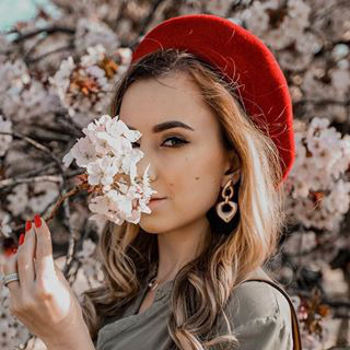Блогер hello_miss_margo Блогер hello_miss_margo