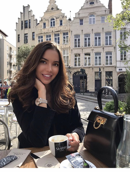Блогер Каролина carolina.g.l Блогер Каролина carolina.g.l
