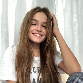 Блогер Ульяна Медведюк Блогер Ульяна Медведюк