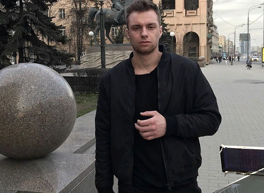 Блогер Илья Варлахов Блогер Илья Варлахов