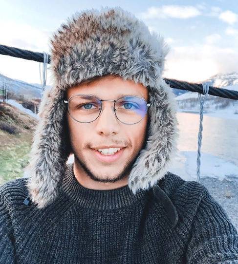 Блогер Евсей Ковалев Блогер Евсей Ковалев