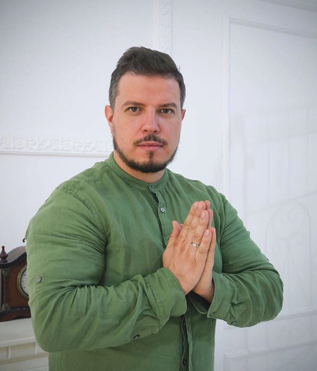 Блогер Дмитрий Ермолаев Блогер Дмитрий Ермолаев