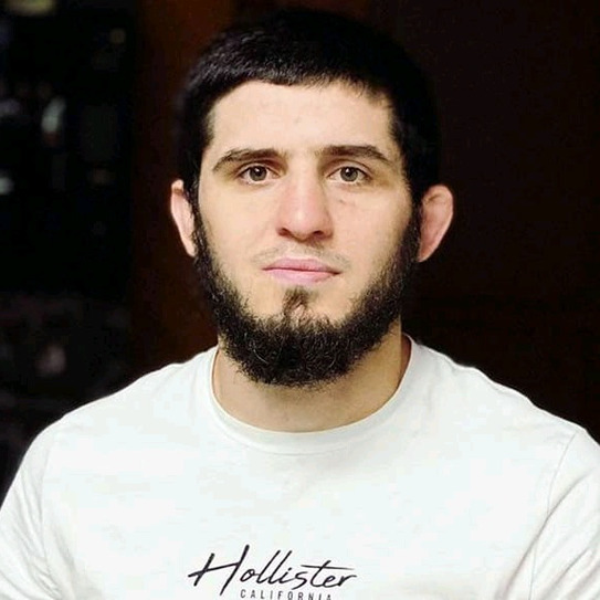 Блогер Ислам Махачев