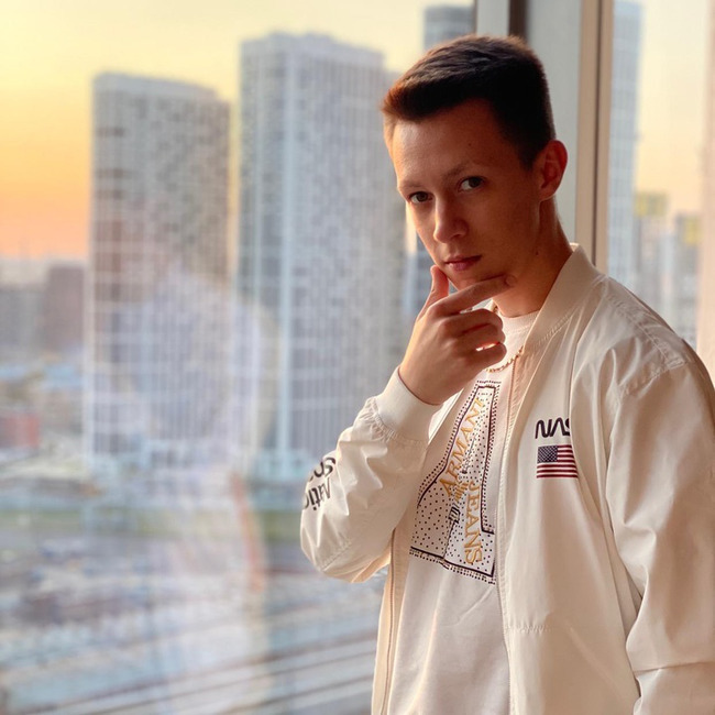 Блогер Андрей teenbest Блогер Андрей teenbest