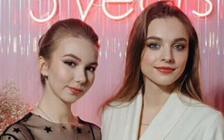 Блогер Катя и Лиза lizaandkate_ Блогер Катя и Лиза lizaandkate_