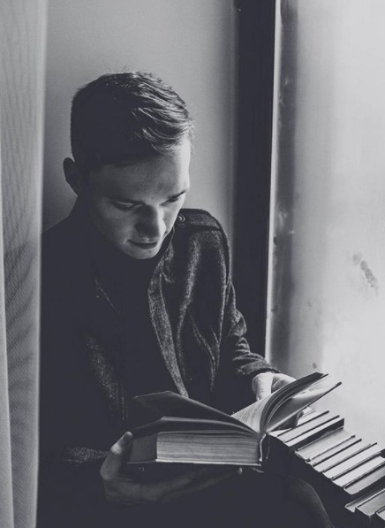 Блогер Евгений Калинин Блогер Евгений Калинин
