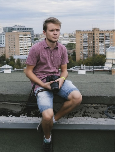 Блогер Павел Огородников