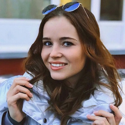 Популярный блогер - Полина Гренц