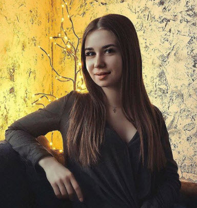 Блогер Евгения Офицерова