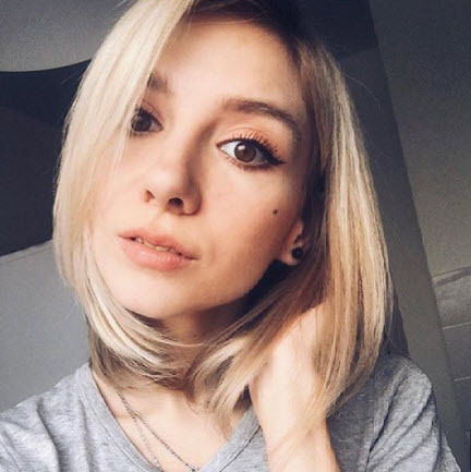 Блогер Леся Поплавская
