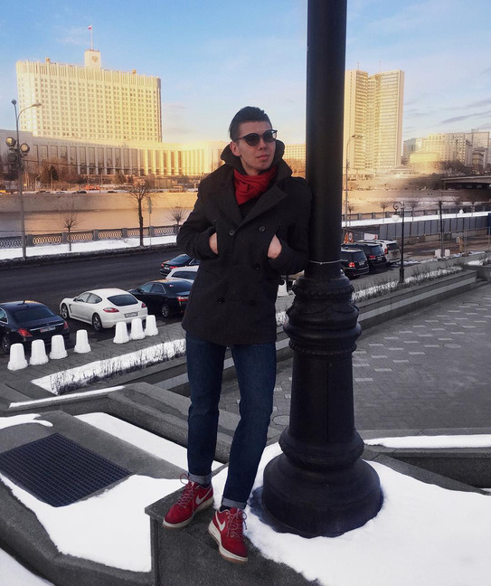 Блогер Максим Красава Блогер Максим Красава