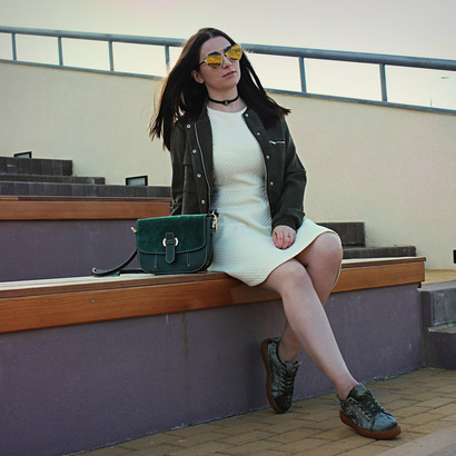 Популярный блогер - Карина Черная